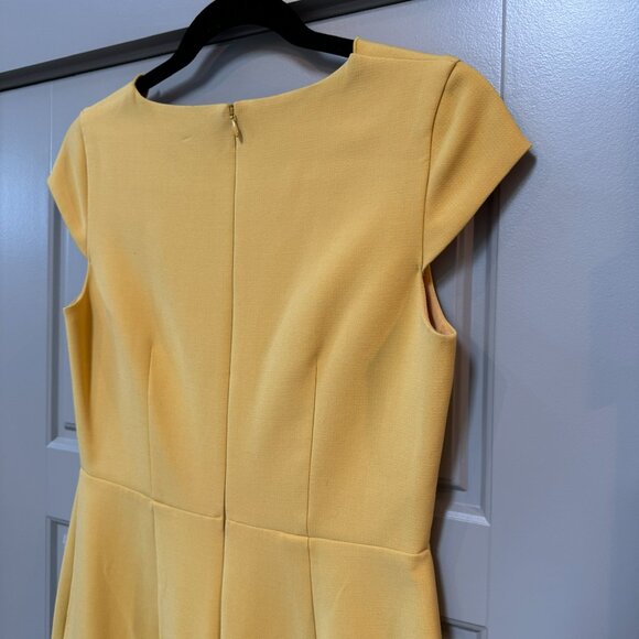 ANN TAYLOR | Short Sleeve Yellow Sheath Work Dress Size 2 - Picture 7 of 8